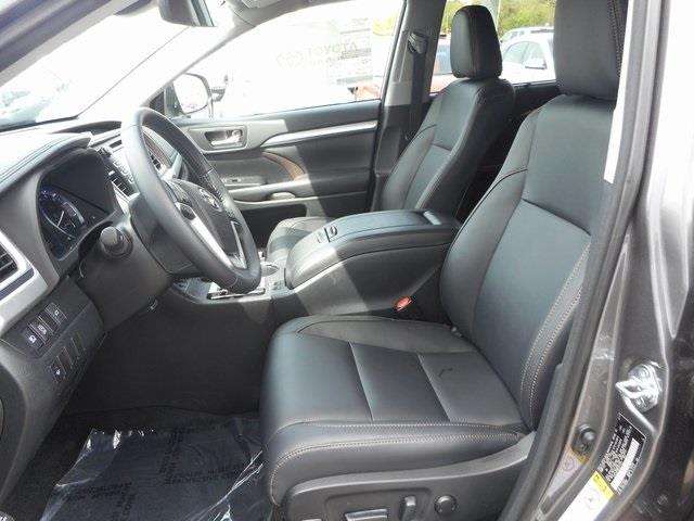 2017 Toyota Highlander AWD XLE 4dr SUV